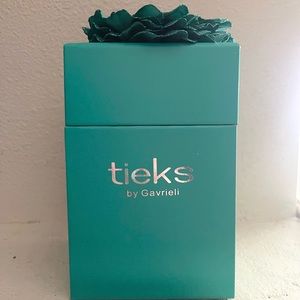 New Tieks! Black, size 9 ballet flats.
